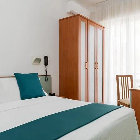 Tres Jolie Hotel
