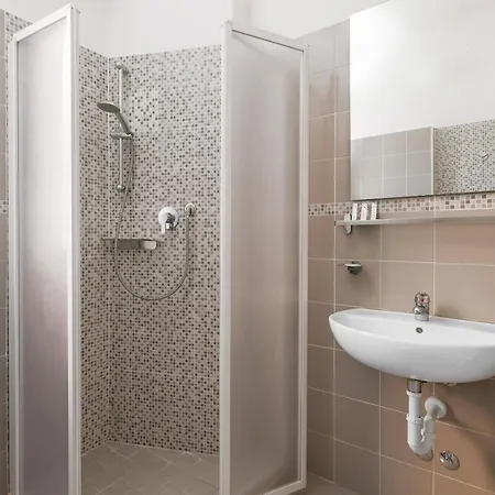 Hotel Tres Jolie 3*