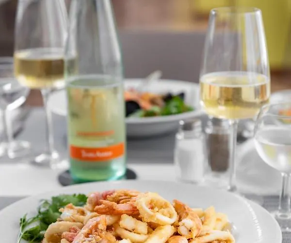 Tres Jolie 호텔 3*