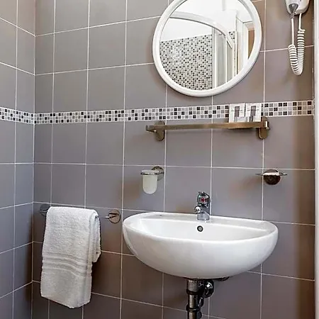 Hotel Tres Jolie 3*